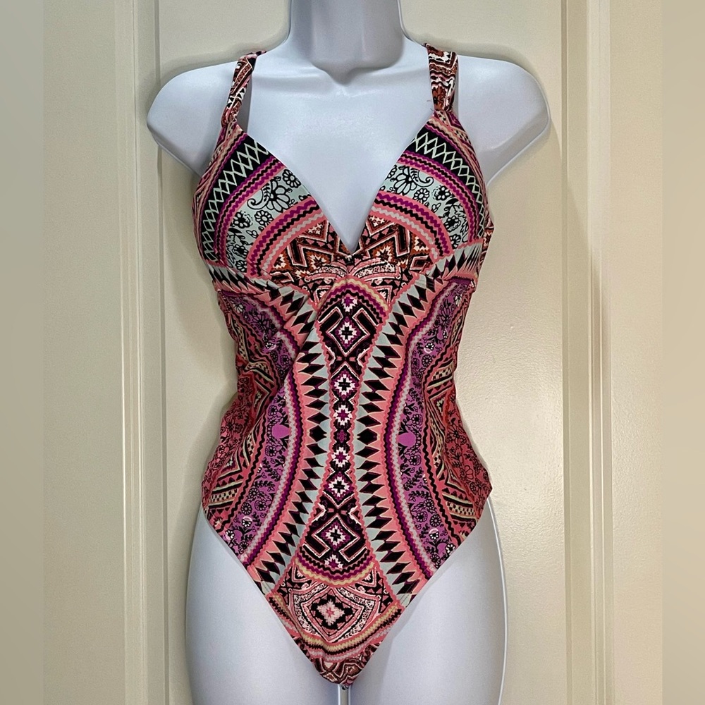 Gibson Latimer Aztec Print One-Piece Swimsuit M